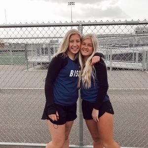 Meet your Posher, Claire